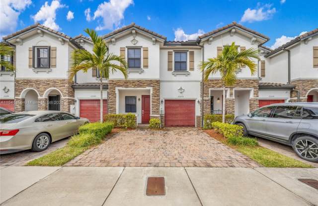 25272 SW 115th Ave - 25272 Southwest 115th Avenue, Princeton, FL 33032