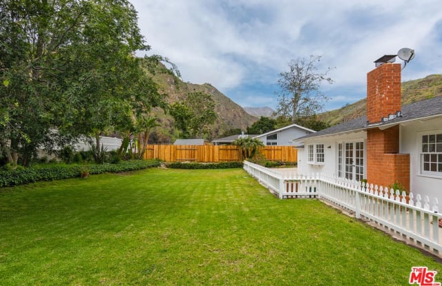5945 PASEO CANYON Drive - 5945 Paseo Canyon Drive, Malibu, CA 90265
