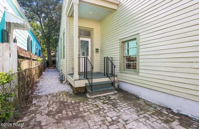303 Adams Street Gallery 1