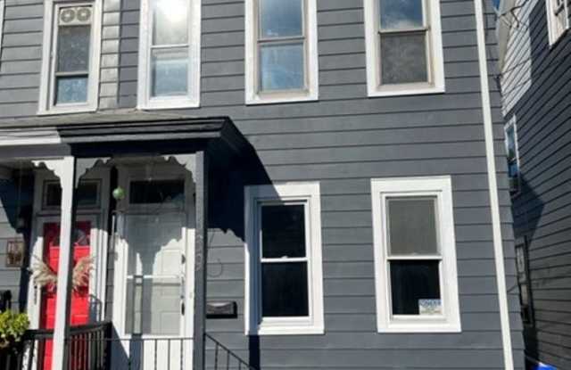 539 4th Ave - 539 4th Avenue, Bethlehem, PA 18018