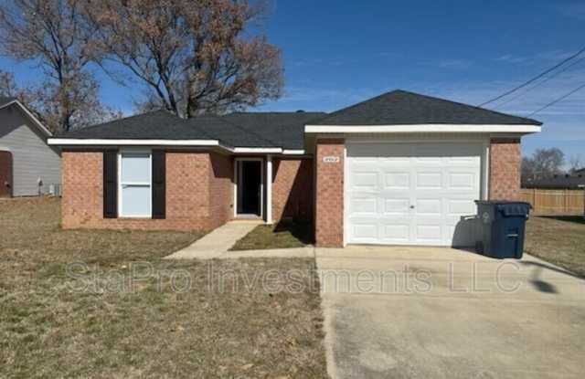 202 Village Place - 202 Village Place, Smithville, TN 37166