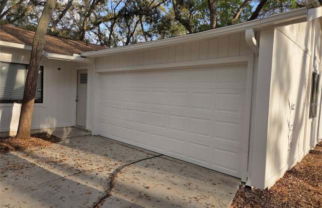 2067 RED CEDAR Lane Gallery 3