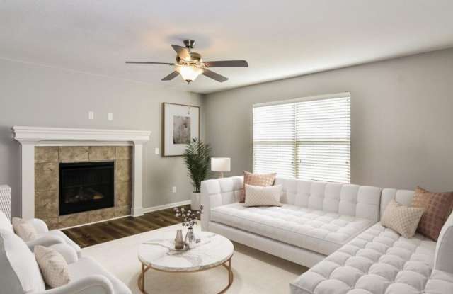 Beautiful 4 Bedroom 3 Bathroom Home! Gallery 3