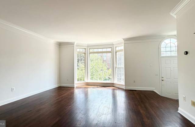 4208 UPPER PARK Drive Gallery 3
