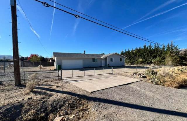 <b>Three Bedroom South Reno Home<br><br> Gallery 2