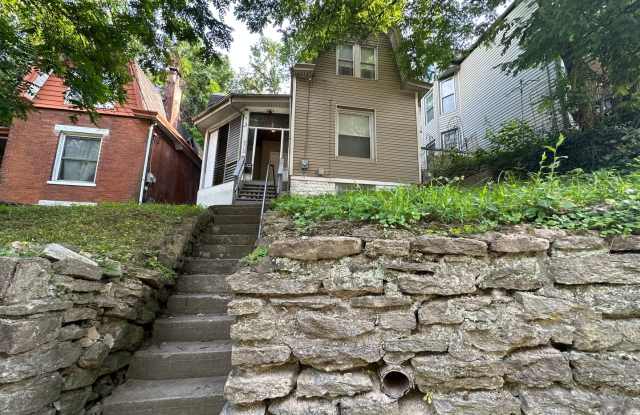 2517 Warsaw Ave | 3 Beds, 1 Bath photos photos