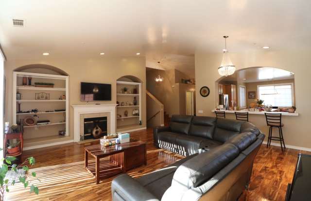 Five Bedroom Executive Home Gallery 2