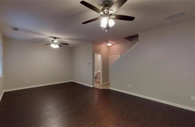 2533 Jacobson Drive Gallery 3