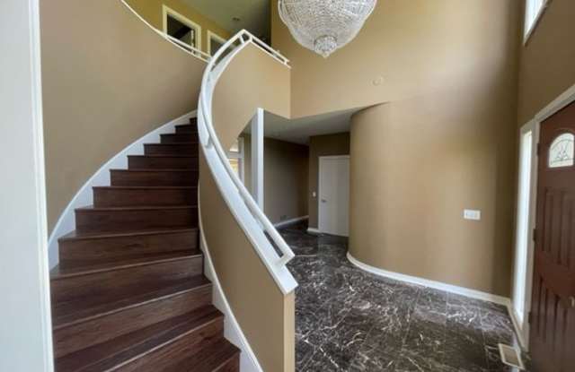 38750 Lochmoor Drive Gallery 3