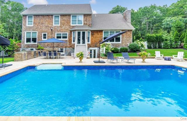 151 Chardonnay Drive Gallery 3