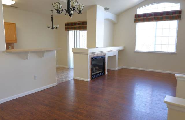 CUTE, CUTE, CUTE 3 BDRM TOWNHOME WITH GAS FIREPLACE! photos photos