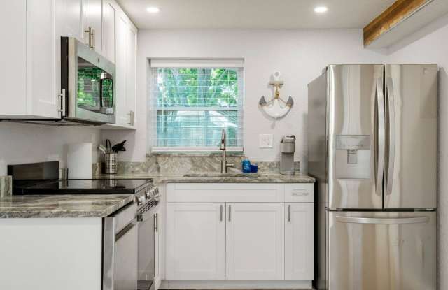 405 Dunedin Rentals LLC photos photos