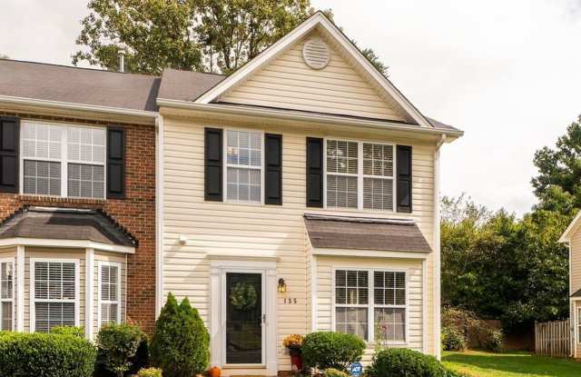 Beautiful 3 Bedrooms/2.5 Baths Townhome!! Ready to move in MAY!!!! - 135 Heritage Creek Way, Greensboro, NC 27405 Beautiful 3 Bedrooms/2.5 Baths Townhome!! Ready to move in MAY!!!! - 135 Heritage Creek Way, Greensboro, NC 27405