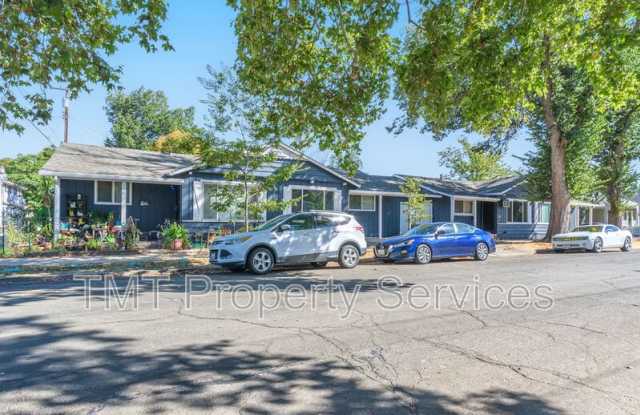 2427 33rd St. photos photos