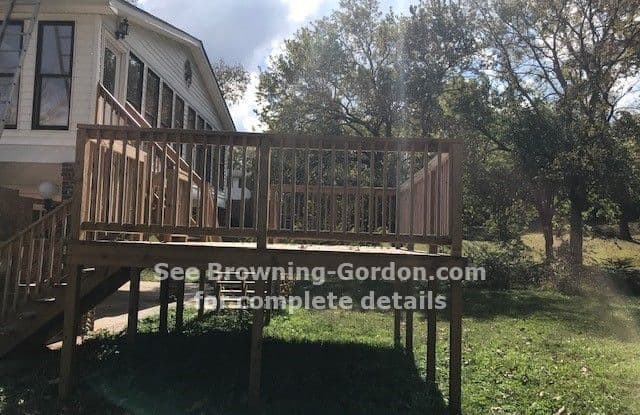 1114 Saunders Ave - 1114 Saunders Avenue, Nashville, TN 37115