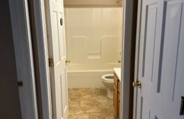 3406 COLLINS FERRY RD 2 BR/1 BA Gallery 4
