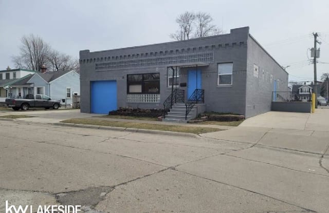 19024 Florida - 19024 Florida Street, Roseville, MI 48066