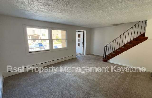 307 Greenlee Road Gallery 1