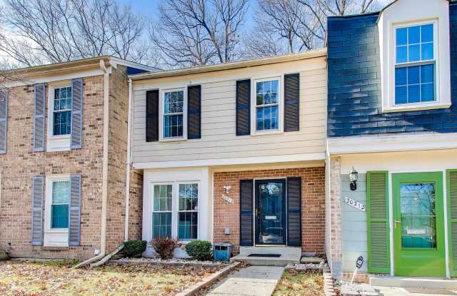 Magnificent on Maple Leaf: 3 BED+2 Full + 2 half Baths photos photos