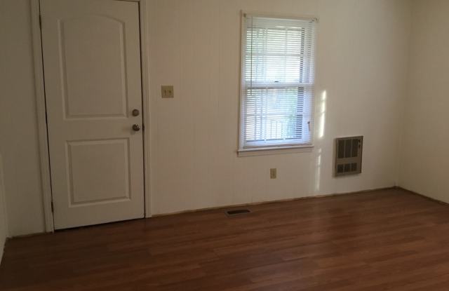 Charming 2-Bedroom Home with Spacious Living and Large Backyard - 324 Annafrel Street, Rock Hill, SC 29730