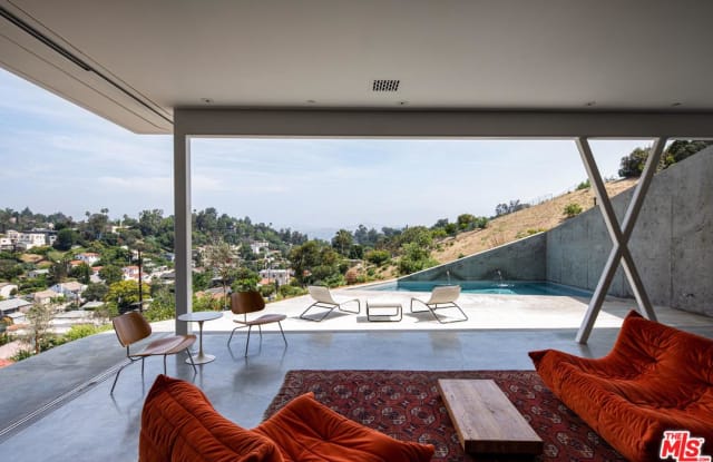 2040 AVON Street - 2040 Avon Street, Los Angeles, CA 90026