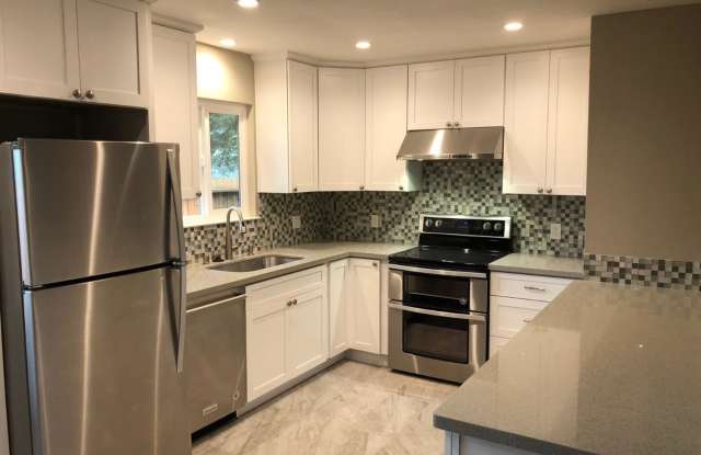 1577 Orchard Street Gallery 2