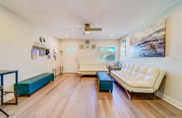 11472 PARK Boulevard Gallery 2