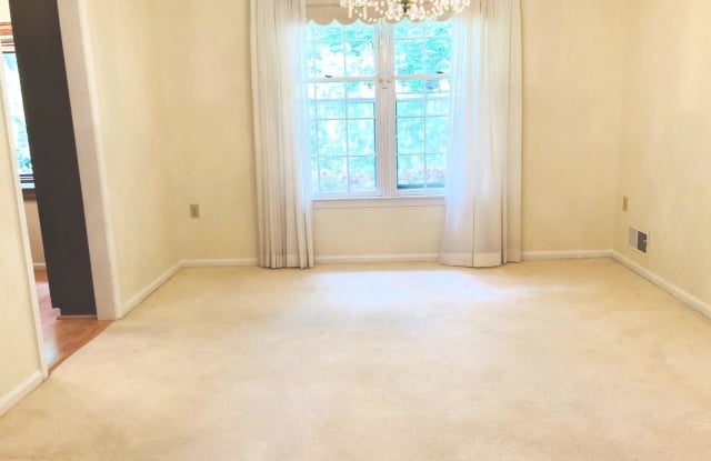 4506 HEREND PLACE Gallery 3
