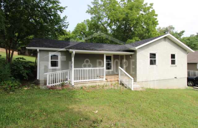 3 Bedroom  1 Bath Home - 411 South 3rd Street, Branson, MO 65616