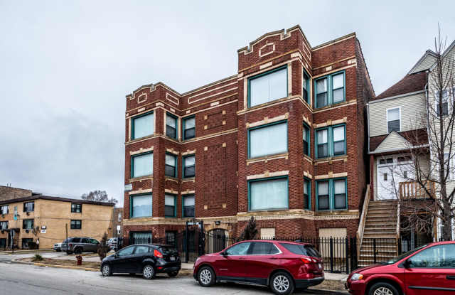 2900 E 91st Street Apartments Gallery 4