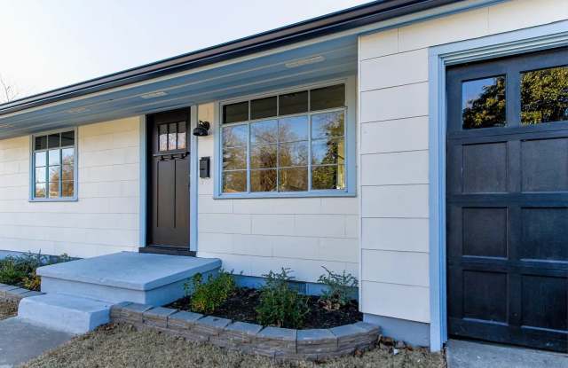 Charming 2-Bedroom Home in Tulsa's Vibrant Community Gallery 1