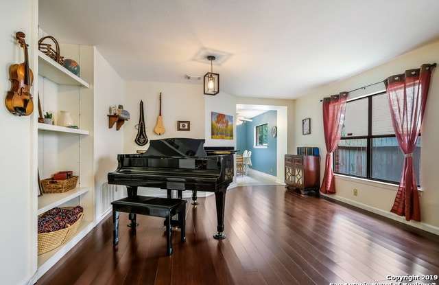 11330 SEQUOIA WOOD Gallery 4