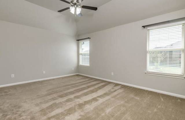 1913 Alyssas Drive Gallery 4