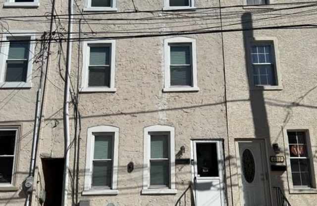 4819 OGLE STREET Gallery 2
