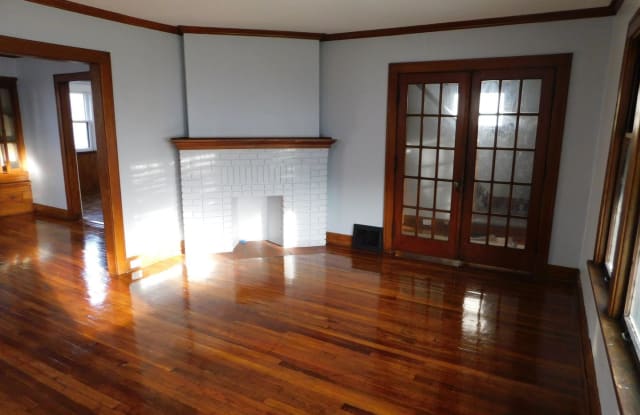 8229 Garfield Blvd - 8229 Garfield Boulevard, Garfield Heights, OH 44125