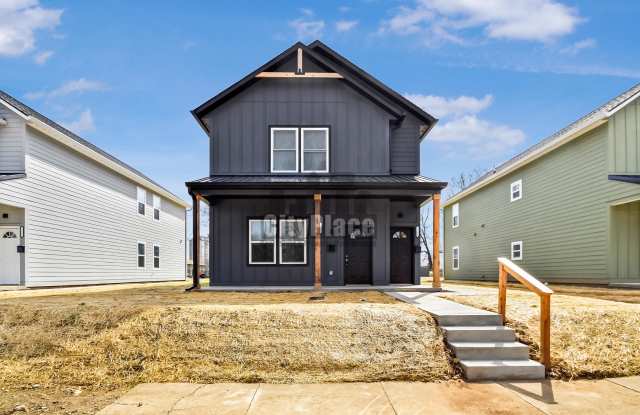 1133 W 21st St photos photos