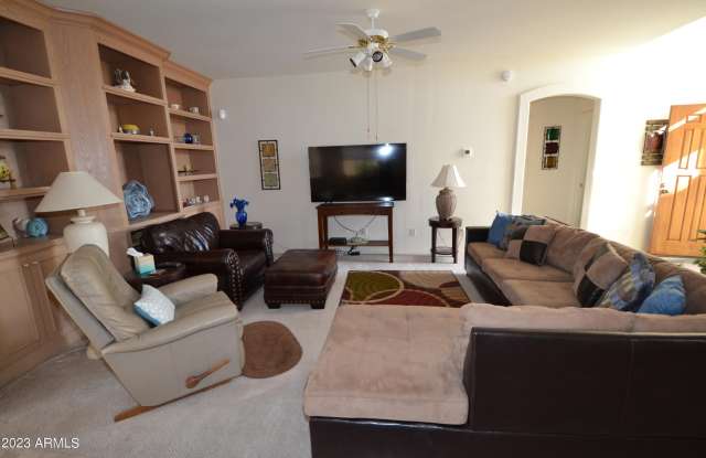 19910 N 110TH Lane Gallery 3