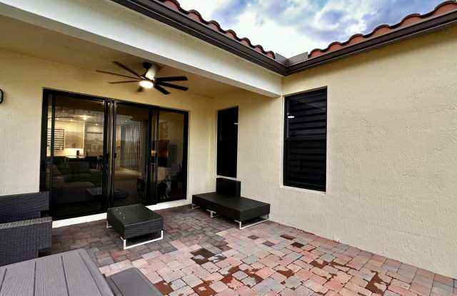 5570 Quiet Lake Place Gallery 3