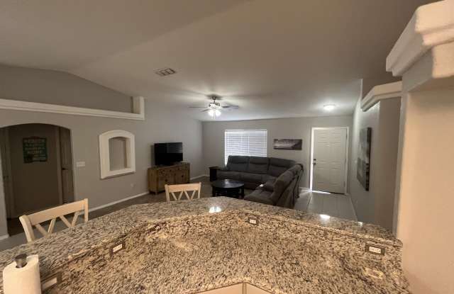 2570 Glengarry Dr Gallery 4