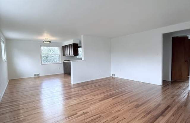 241 Bauman Avenue - 2 Gallery 2
