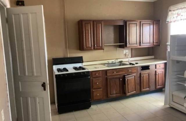 955 Park Ave photos photos