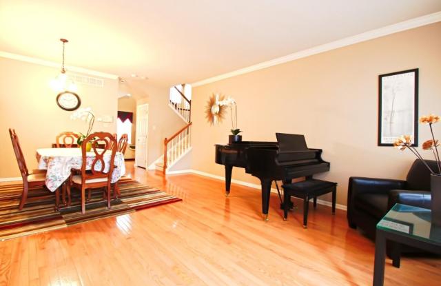 216 WARWICK WAY photos photos