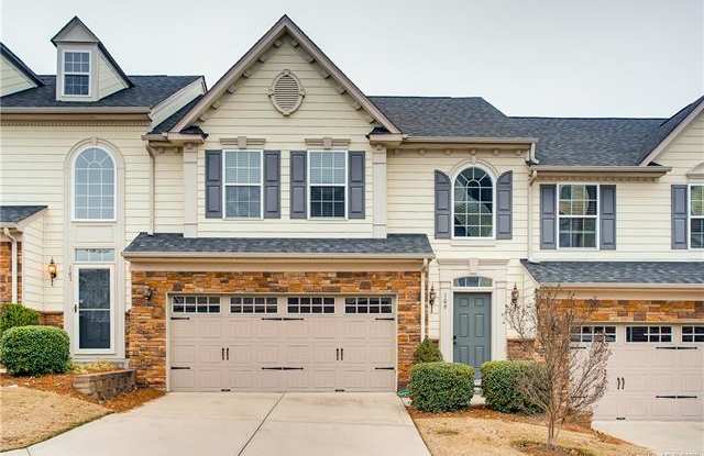 109 Inlet Point Drive - 109 Inlet Point Drive, Tega Cay, SC 29708