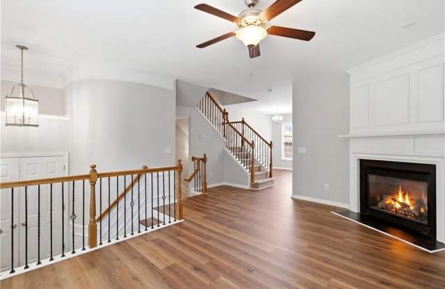 1307 Greychurch Way Gallery 2