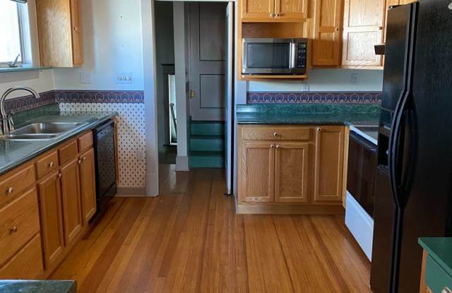 Three Bedroom 1/2 Duplex in Alton photos photos