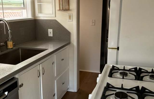 724 Crestmoore Place photos photos