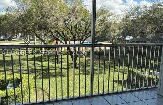 1401 SW 128th Ter photos photos