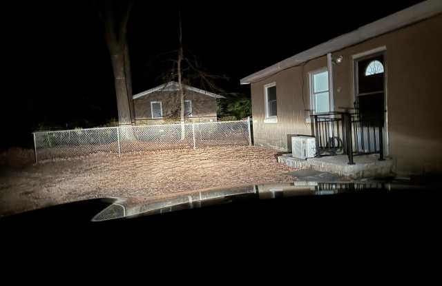 409 E Nelson Street unit: B photos photos