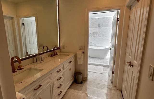 18 Laurel Avenue photos photos