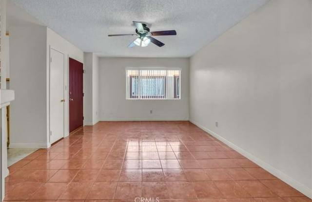 Exceptional 2 Br 2 Ba Condominium in Gated Community! - 7330 Eton Avenue, Los Angeles, CA 91303